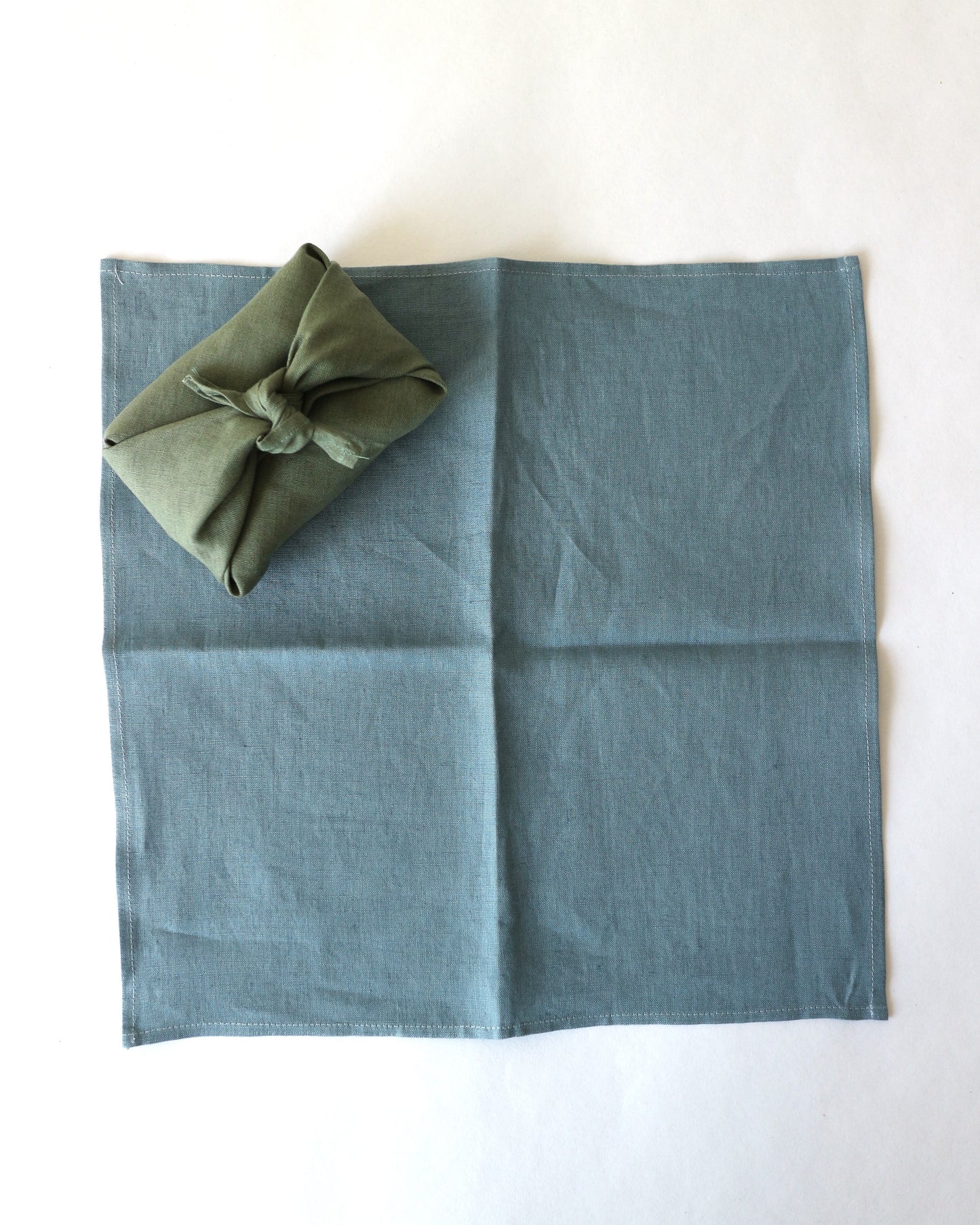 Furoshiki Tuch aus reinem Bio-Leinen in fünf Farben