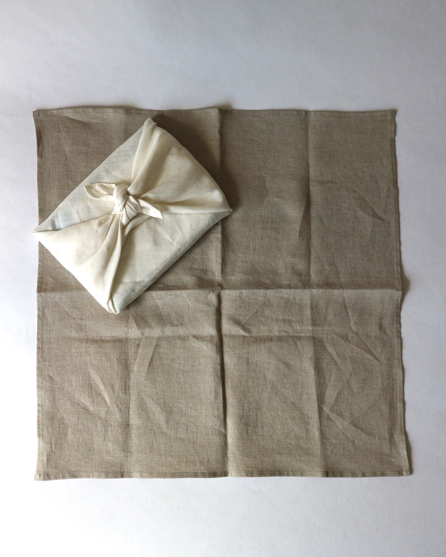 Furoshiki Tuch aus reinem Bio-Leinen in fünf Farben