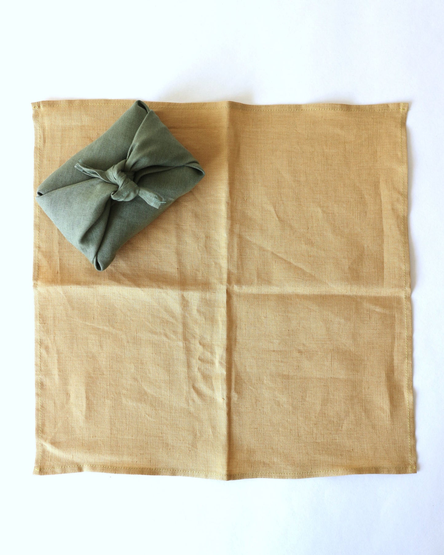 Furoshiki Tuch aus reinem Bio-Leinen in fünf Farben