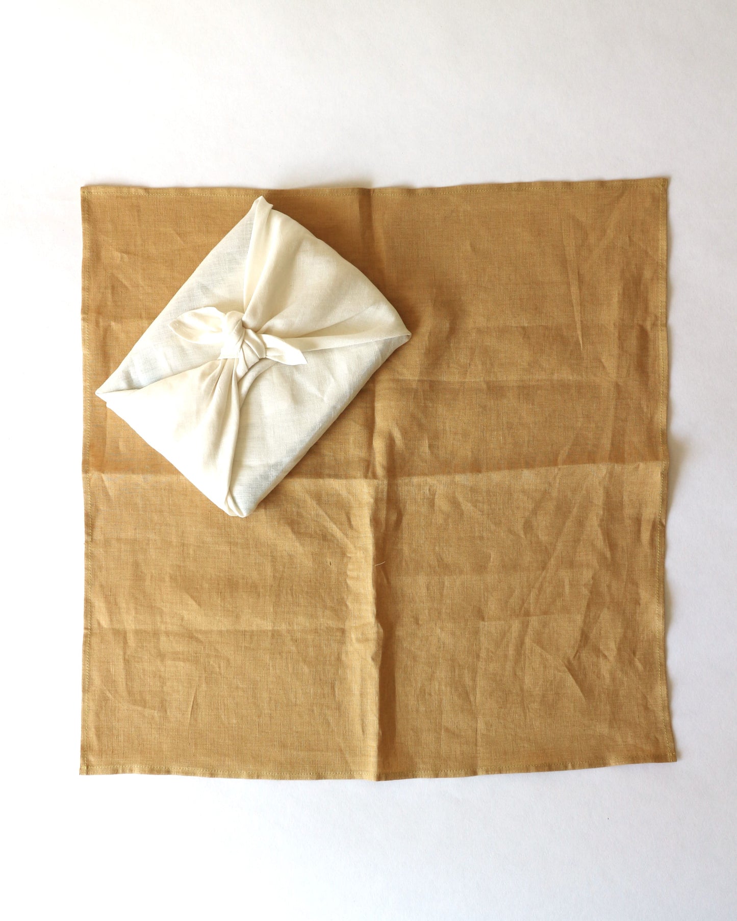 Furoshiki Tuch aus reinem Bio-Leinen in fünf Farben