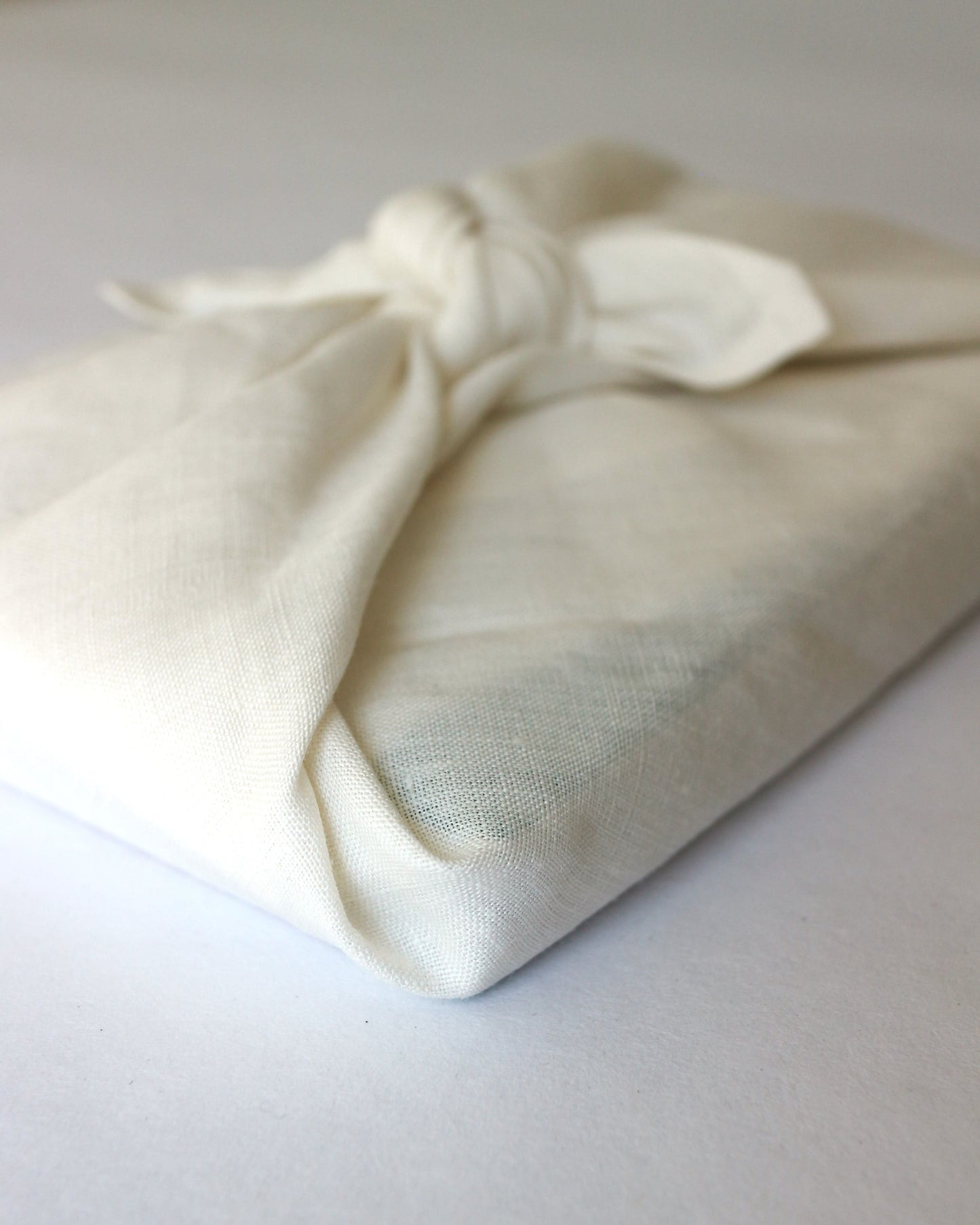 Furoshiki Tuch aus reinem Bio-Leinen in fünf Farben
