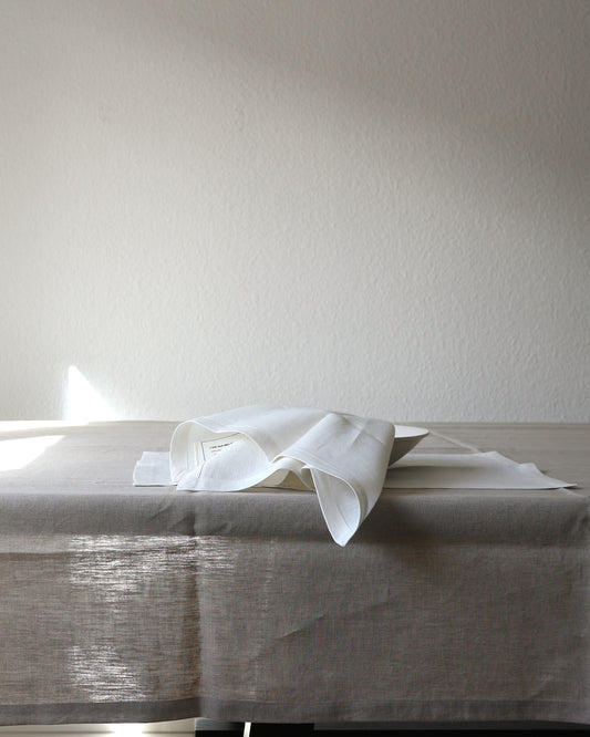 Leinenservietten im 2er Set aus reinem Bio-Leinen, Offwhite