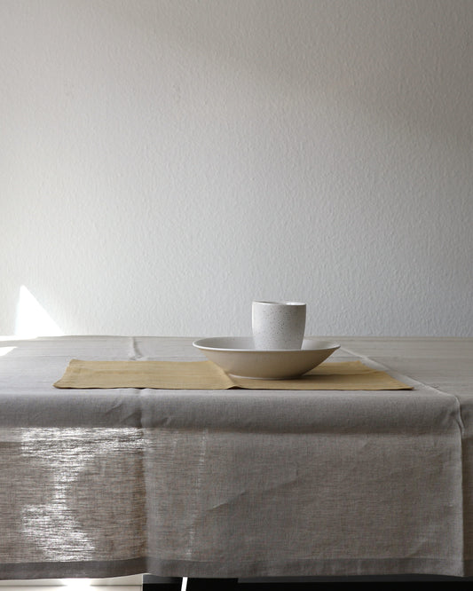 Leinen-Tischsets im 2er Set aus reinem Bio-Leinen, Honiggelb