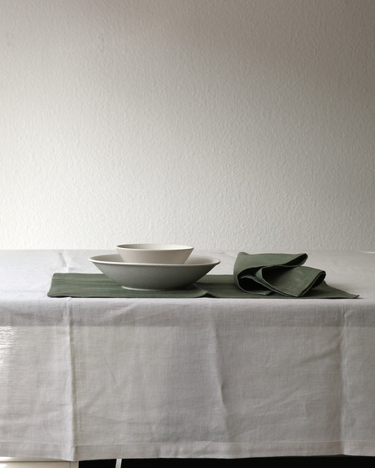 Leinen-Tischsets im 2er Set aus reinem Bio-Leinen, Olivgrün