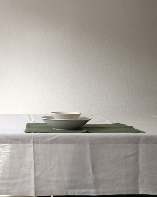 Leinen-Tischsets im 2er Set aus reinem Bio-Leinen, Olivgrün