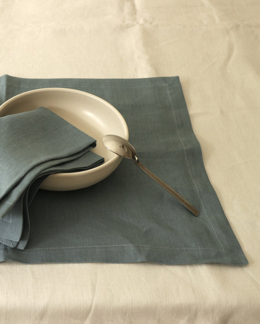 Leinen-Tischsets im 2er Set aus reinem Bio-Leinen, Seeblau