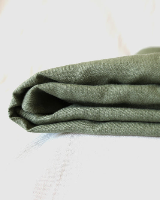 Bio-Leinenstoff als Meterware in Olivgrün