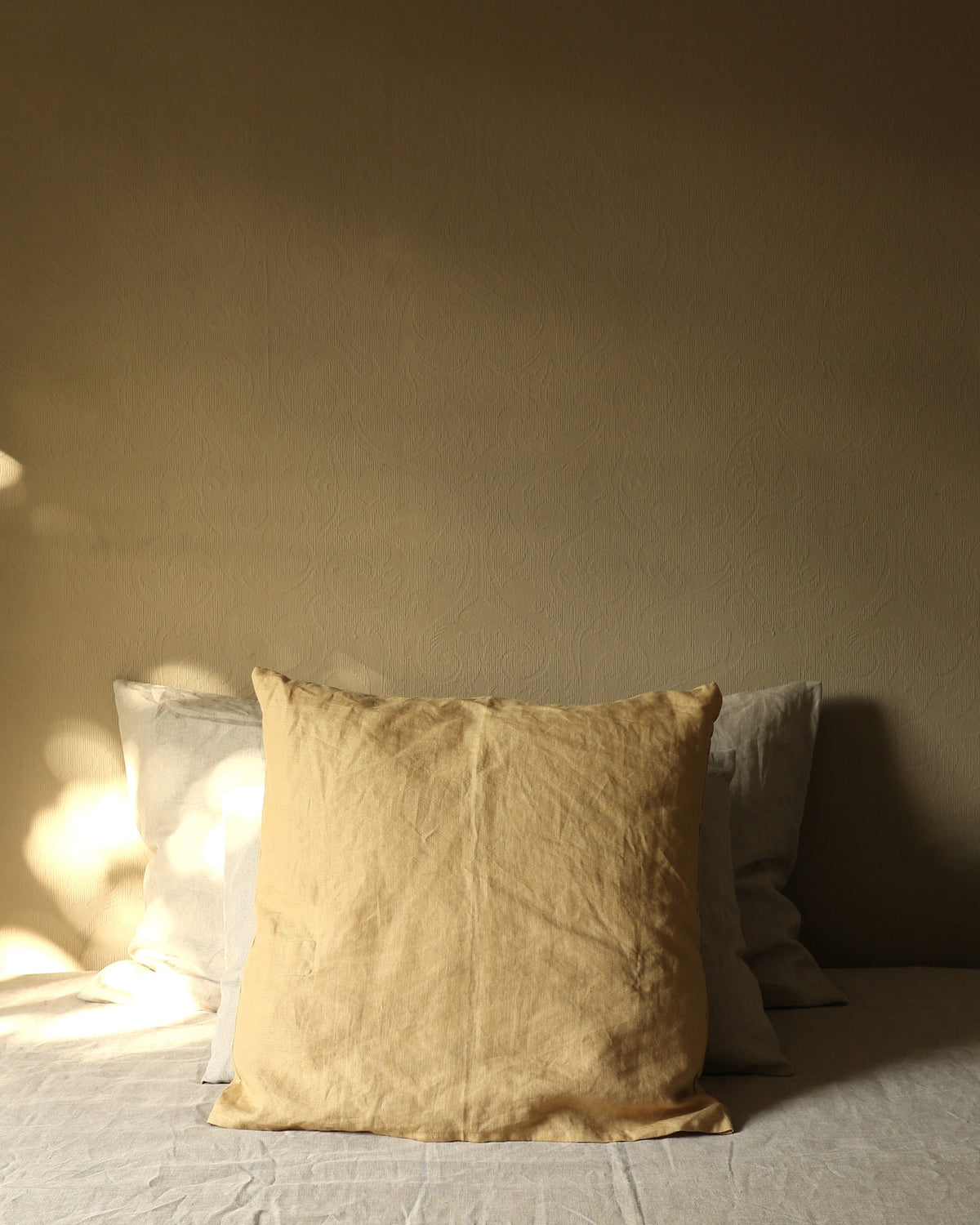 Kissenbezug 50x50 cm aus 100 % Bio-Leinen – Honiggelb