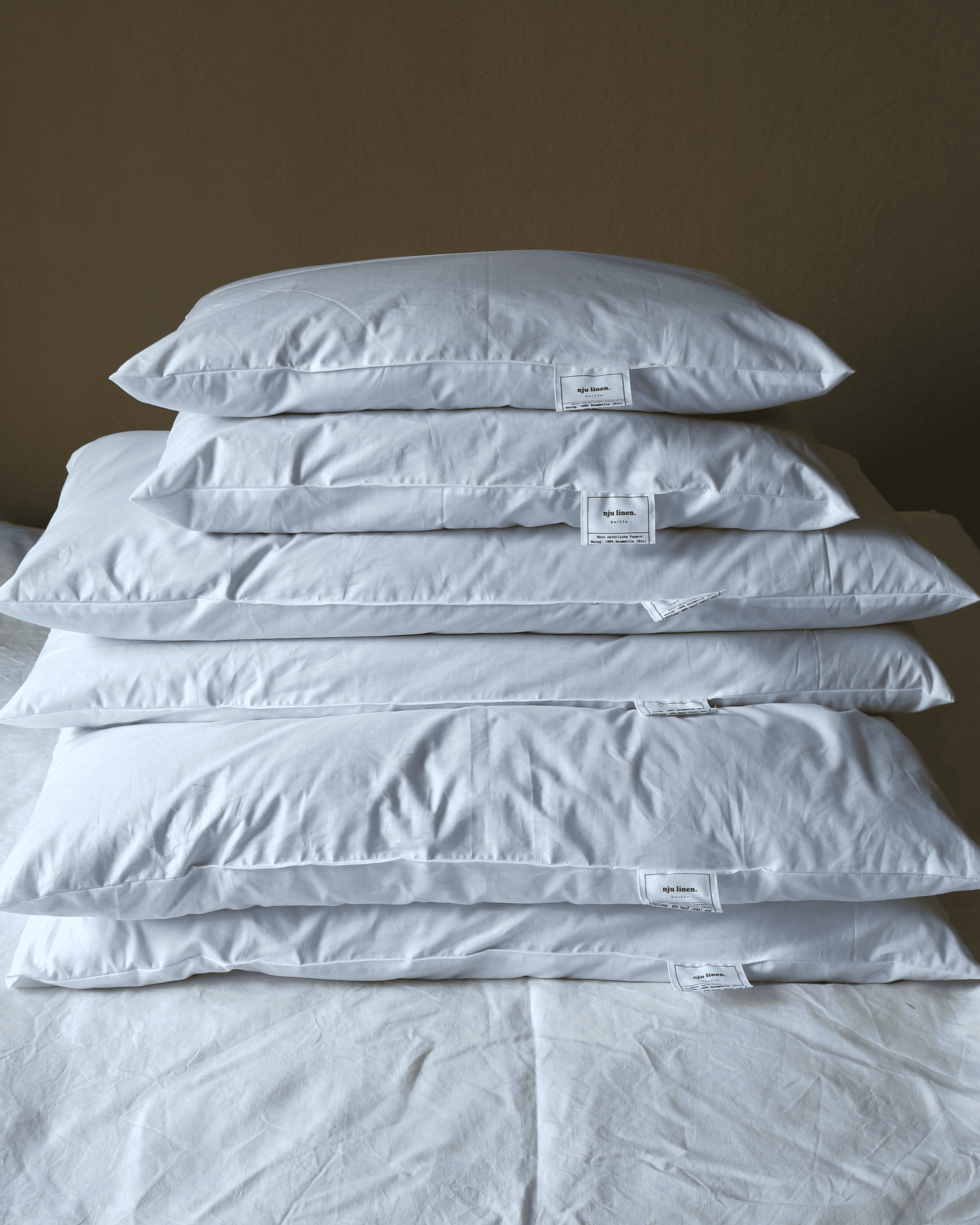 Naturkissen Bio-Hanf 40x60 cm, 40x80 cm und 80x80 cm in Bio-Baumwollbezug gestapelt
