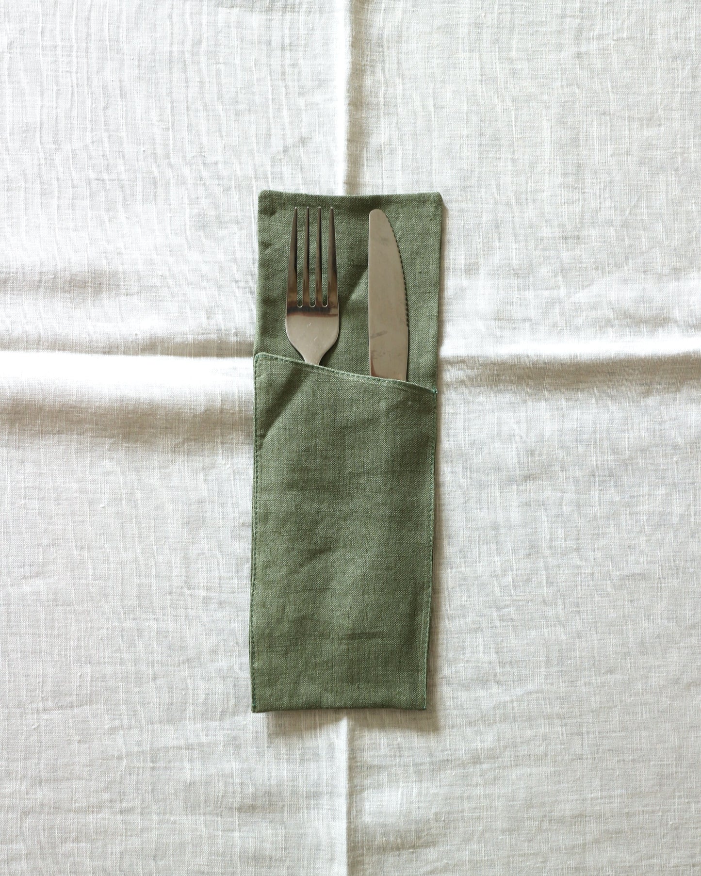 Bestecktaschen im 2er Set aus reinem Bio-Leinen, Olivgrün