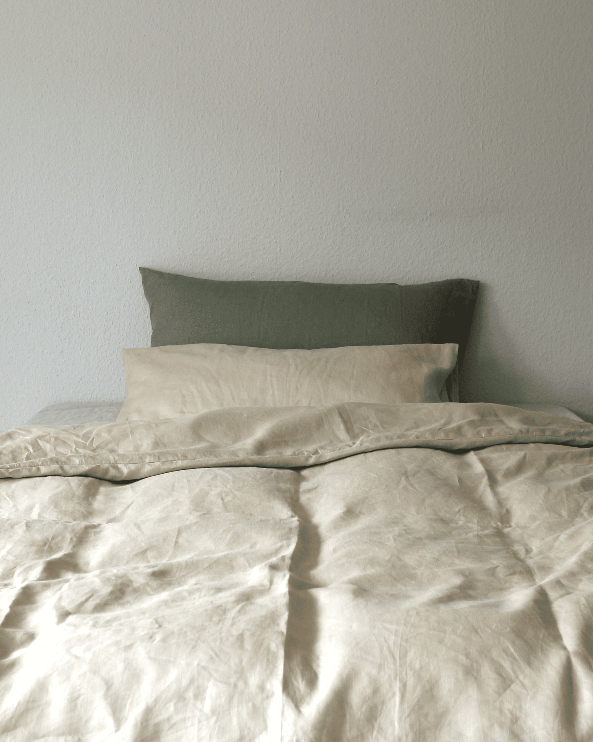 beigefarbene Leinenbettwäsche aus reinem Bio-Leinen