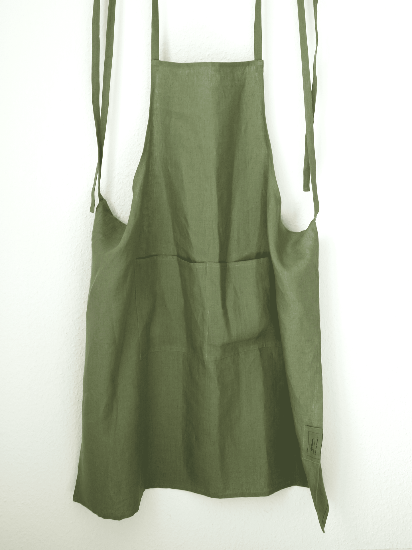 Kochschürze aus reinem Bio-Leinen in Olivgrün, unisex