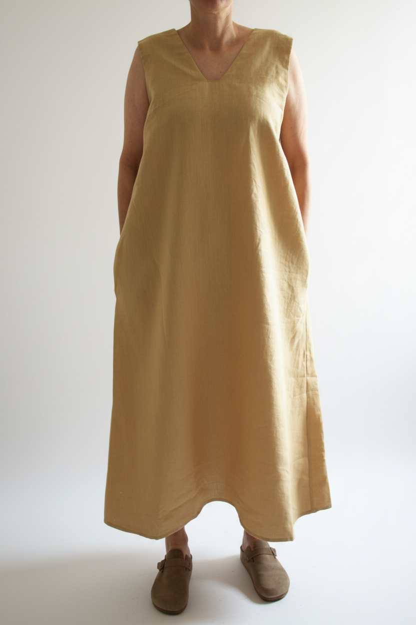 Leinenkleid mit breiten Trägern in Honiggelb aus Bio-Leinen