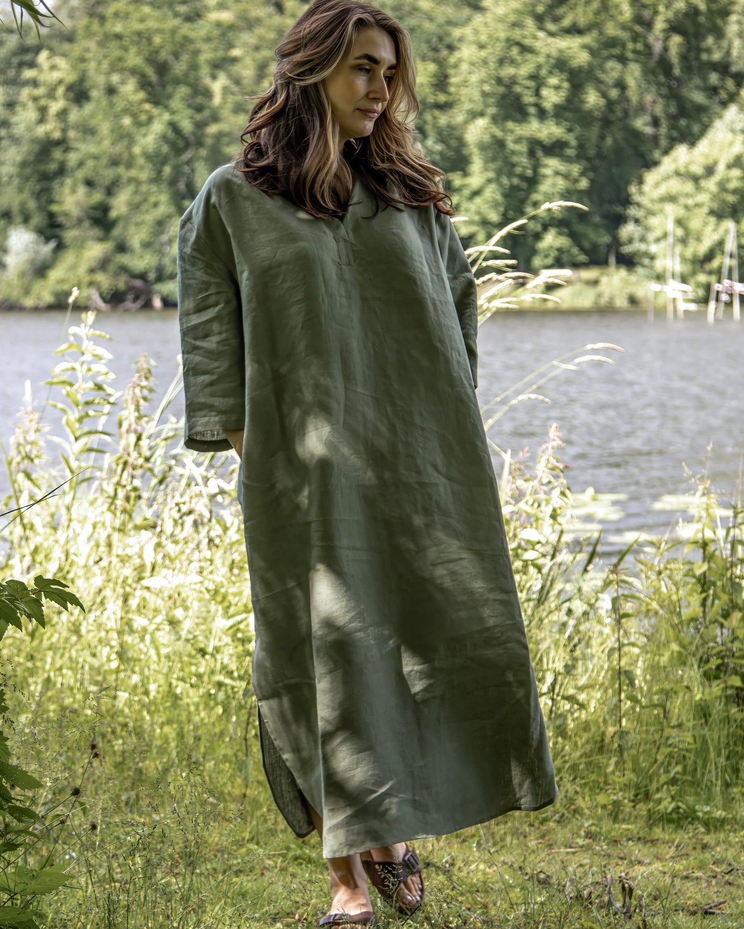 Leinenkleid in Olivgrün aus 100% Bio-Leinen