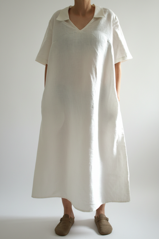 Leinenkleid mit Kragen in Naturweiß aus Bio-Leinen