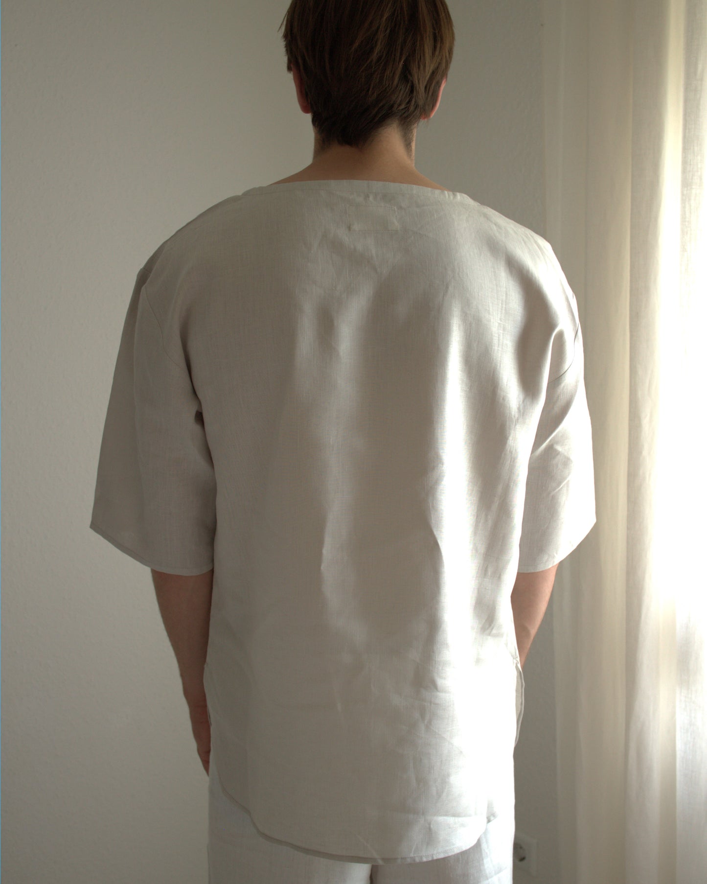 Leinen-Shirt Herren in Auster (natürlicher Hellgrauton) aus Bio-Leinen