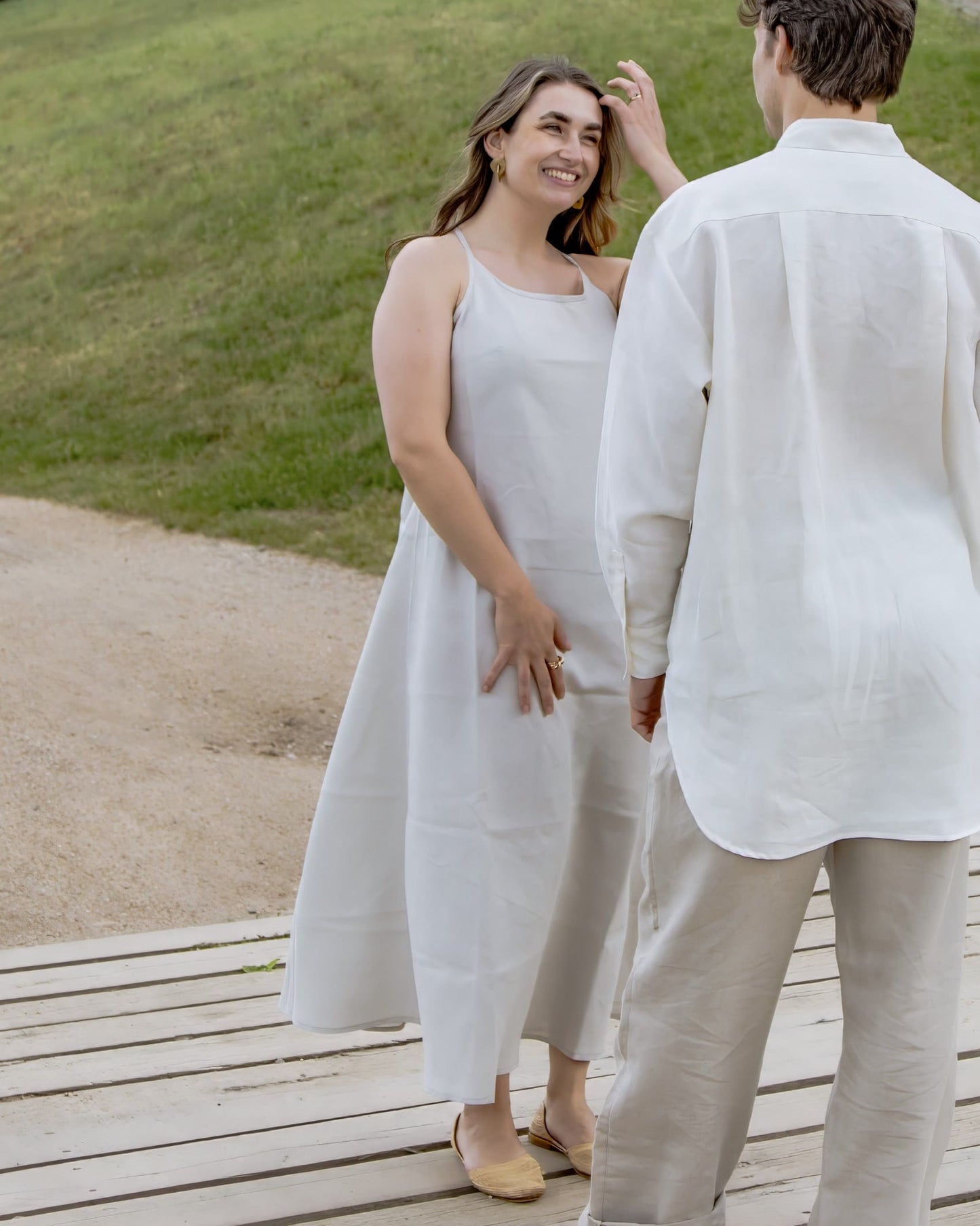 Trägerkleid in Auster aus 100% Bio-Leinen