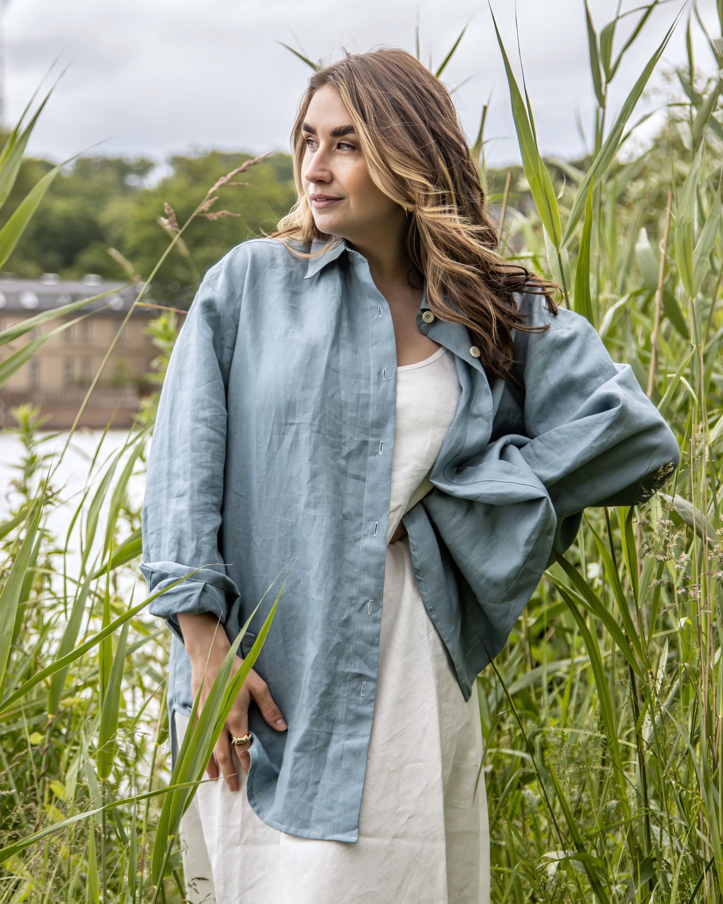 Leinenbluse in Seeblau aus 100% Bio-Leinen
