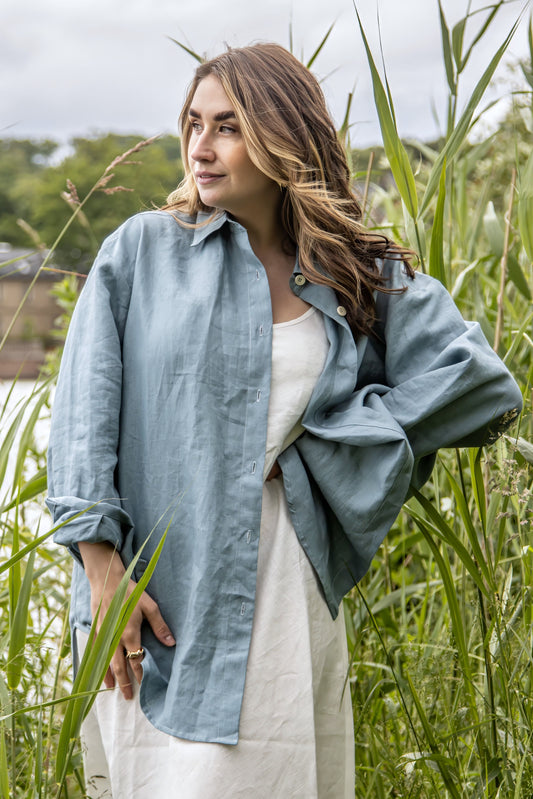 Leinenbluse in Seeblau aus 100% Bio-Leinen